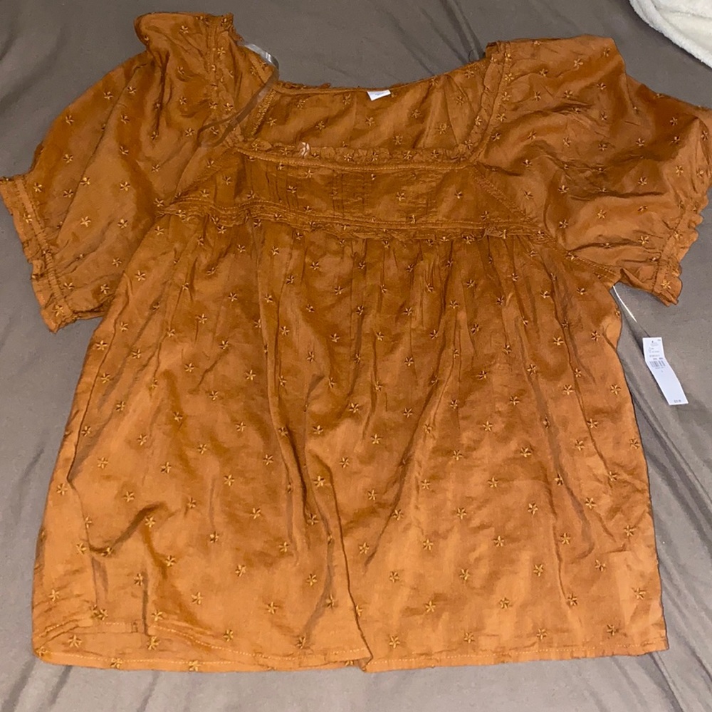 Old Navy shirt